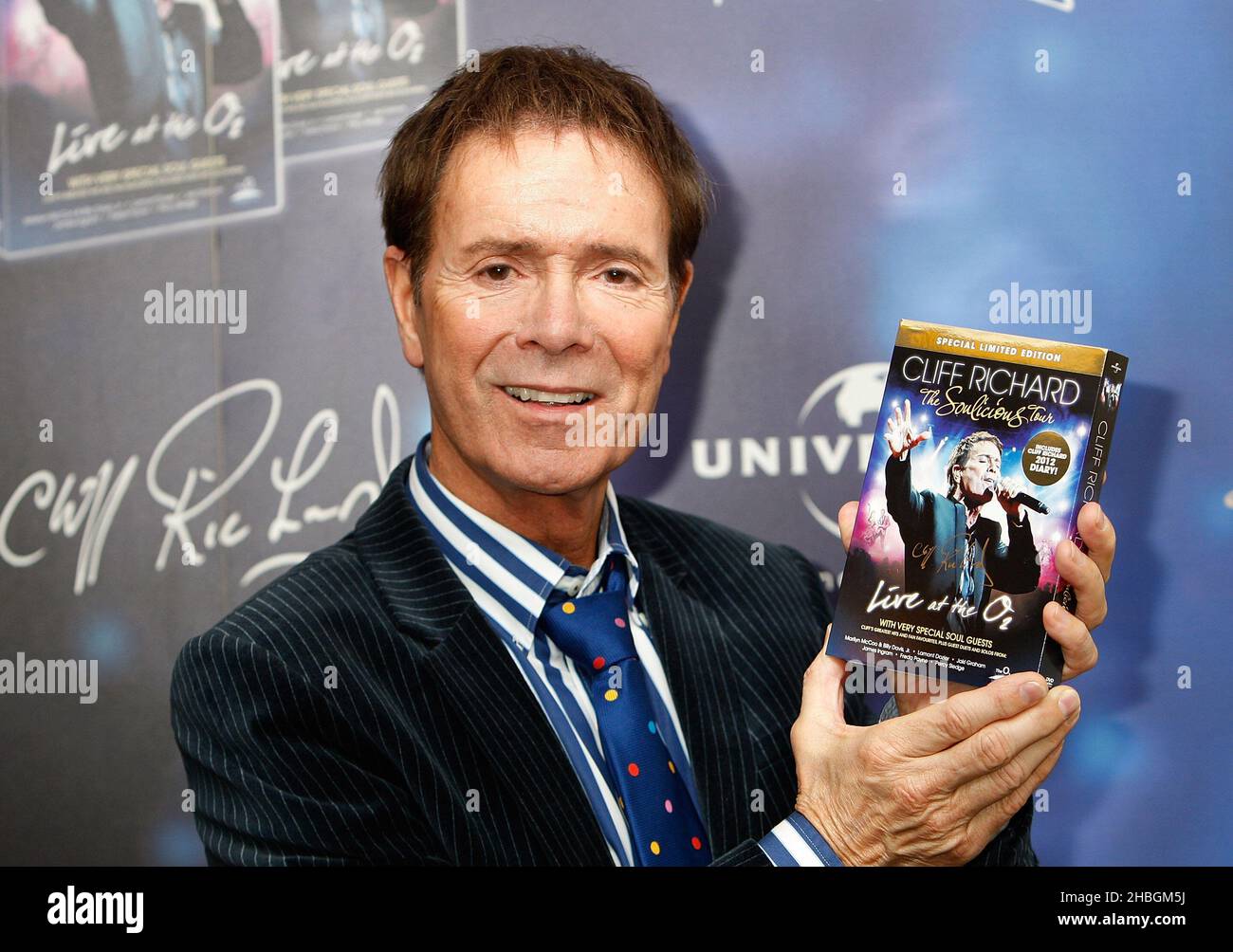Cliff richard hi-res stock photography and images - Alamy