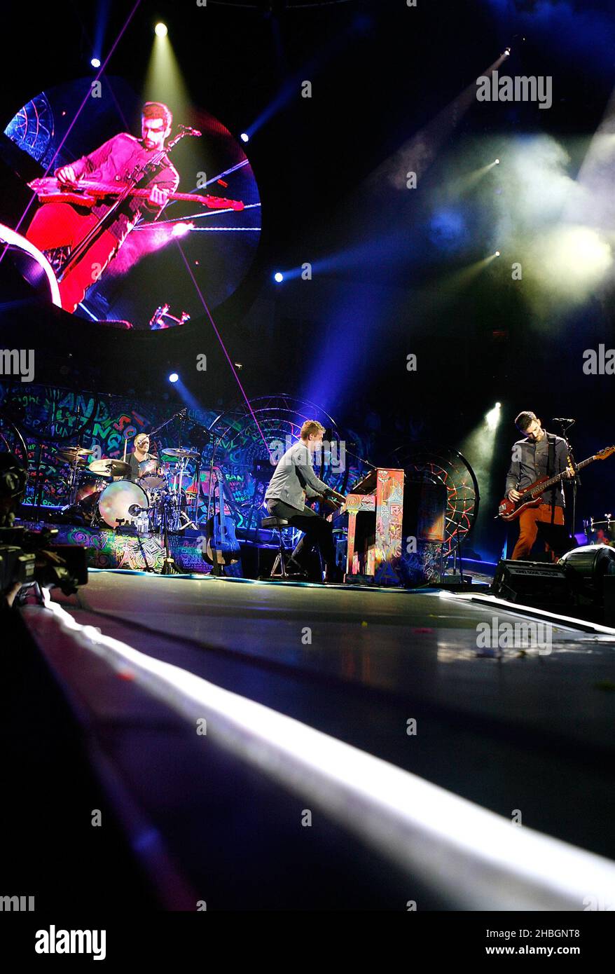 Coldplay perform 02 arena hi-res stock photography and images - Alamy
