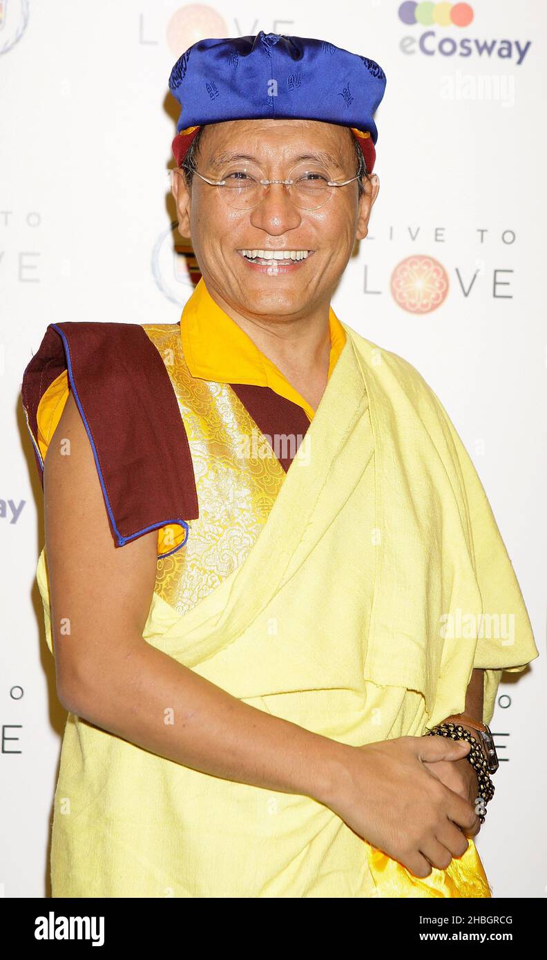 His Holiness the Gyalwang Drukpa arrives at Pad Yatra a Green Odyssey at BAFTA, London Stock Photo