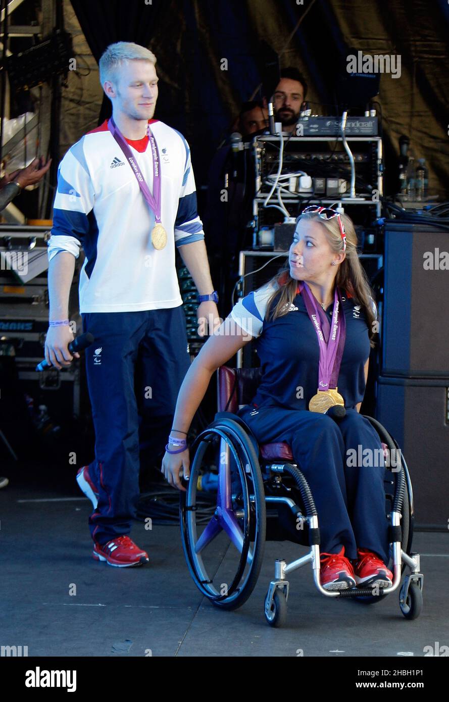 Jonnie Peacock and Hannah Cockroft Team GB Paralympic Gold Medalists at BT London Live,Trafalgar Square in London. Stock Photo