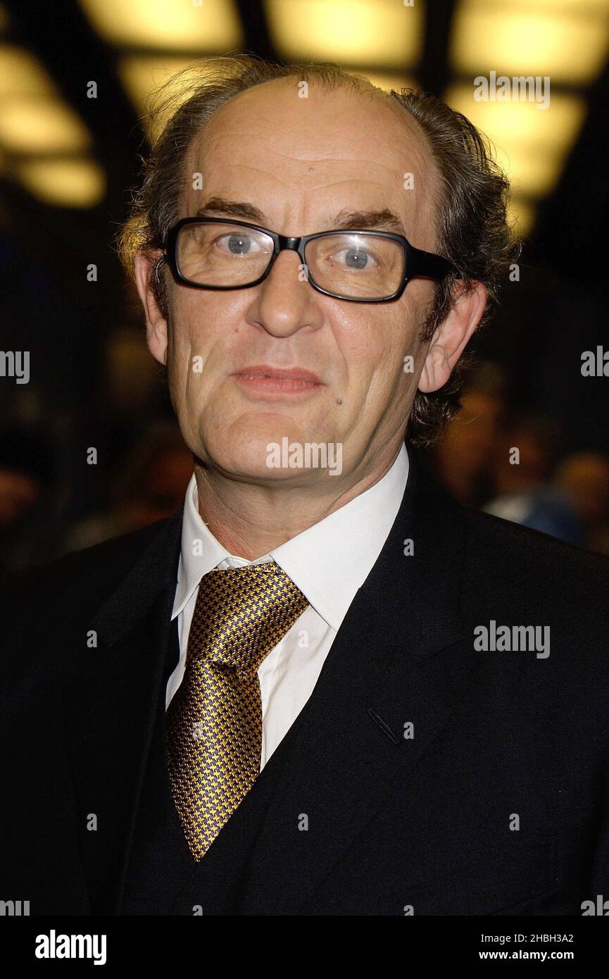 Ralph Brown arriving at the 56th BFI London Film Festival of I, Anna Premiere at Curzon's Mayfair in London. Stock Photo