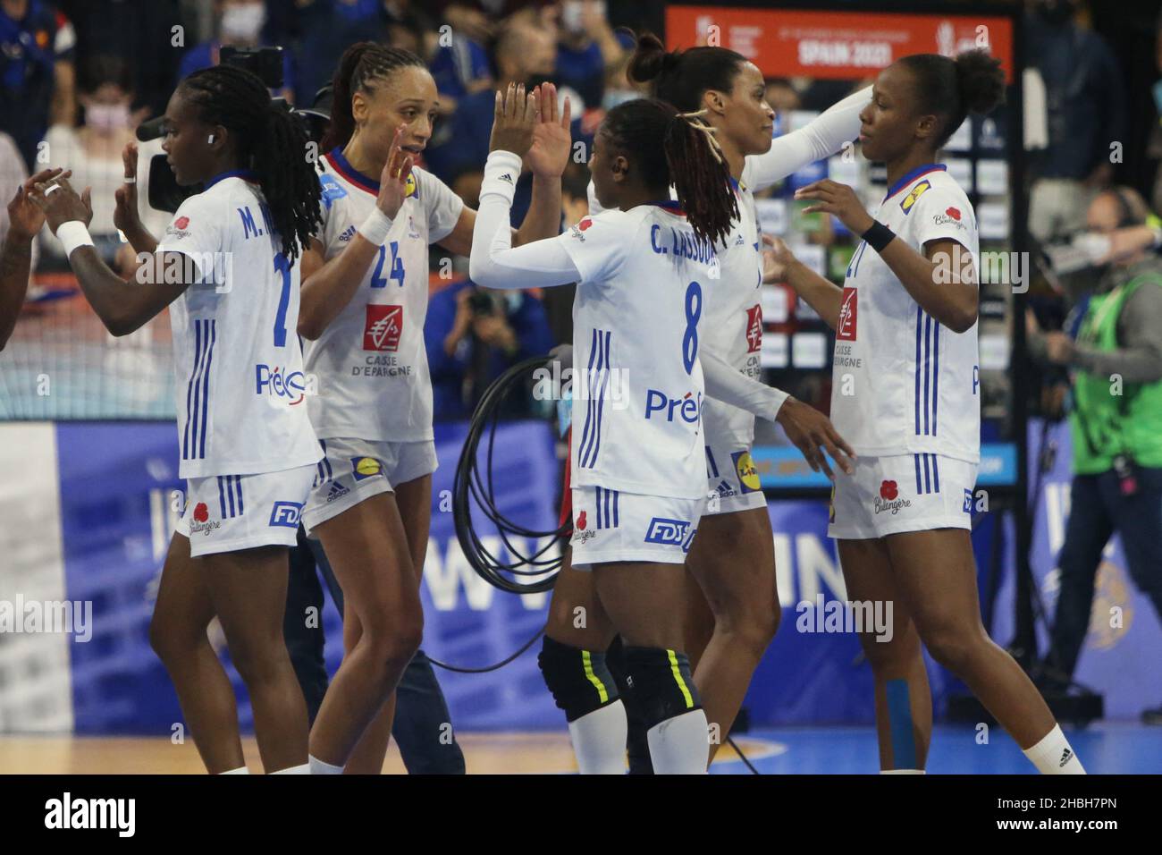 Womens handball, france hi-res stock photography and images - Page 2 - Alamy