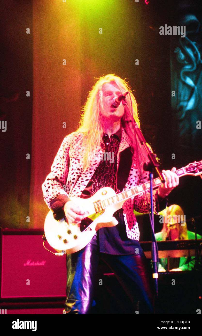 Adrian vandenberg whitesnake hi-res stock photography and images
