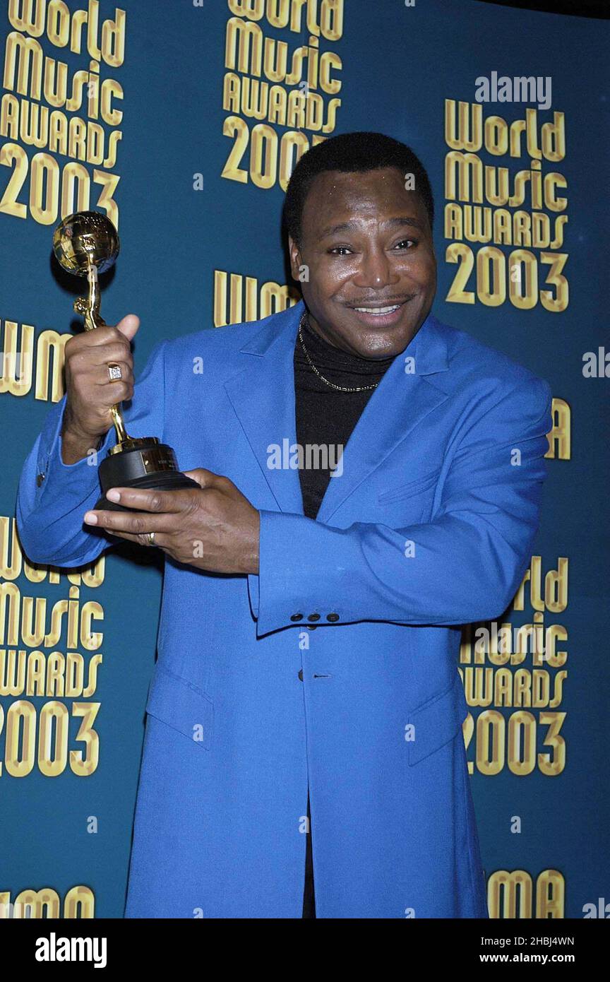 Music awards benson hires stock photography and images Alamy