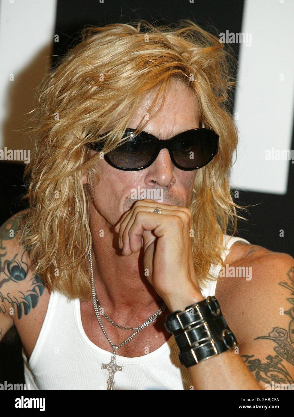 duff mckagan necklace