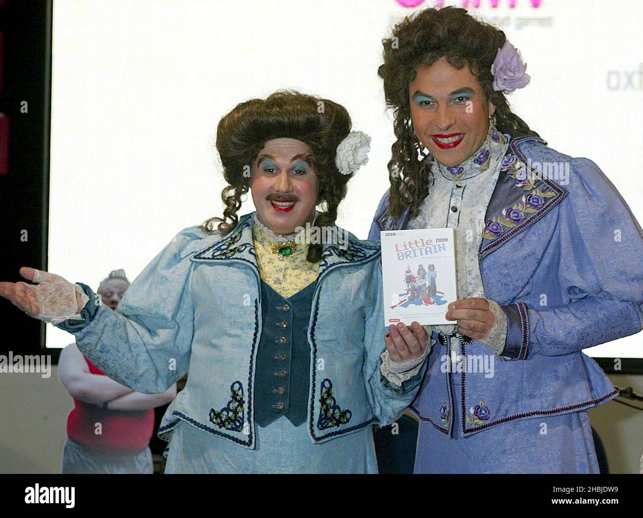 Actor Matt Lucas and David Walliams attend a signing & photocall for their Little Britain Series 1 DVD at HMV Oxford Street on October 11, 2004 in London. Stock Photo