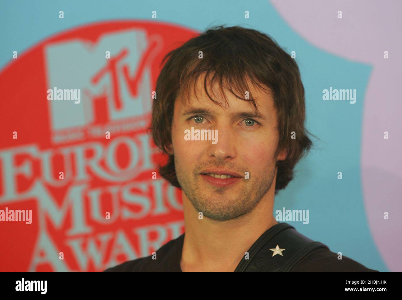 James Blunt performs at MTV Europe Music Awards Press Launch, 2005, at The Hospital on September 27, 2005 in London. Stock Photo