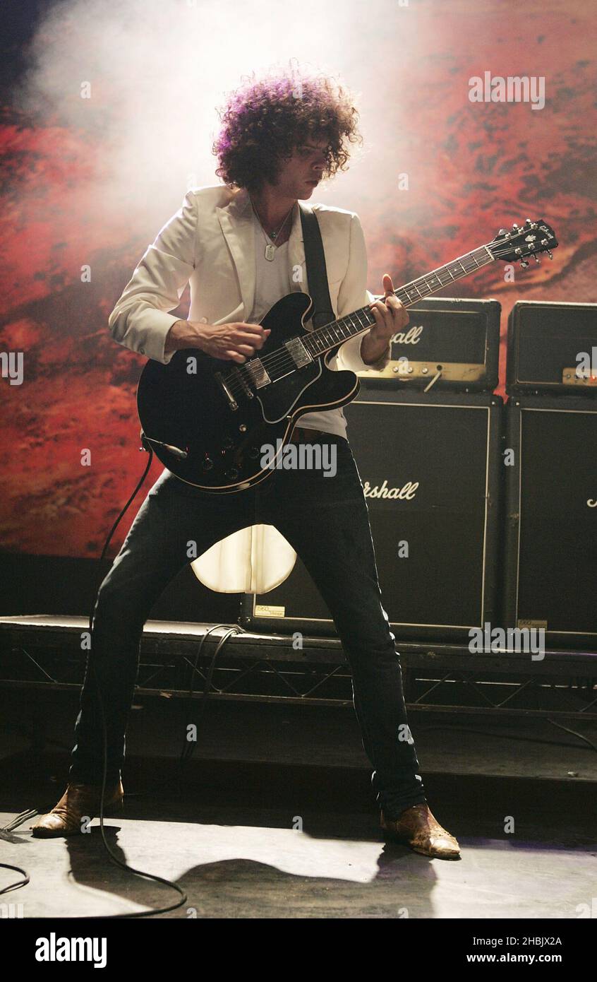 Andrew Stockdale of Wolfmother performing Stock Photo - Alamy