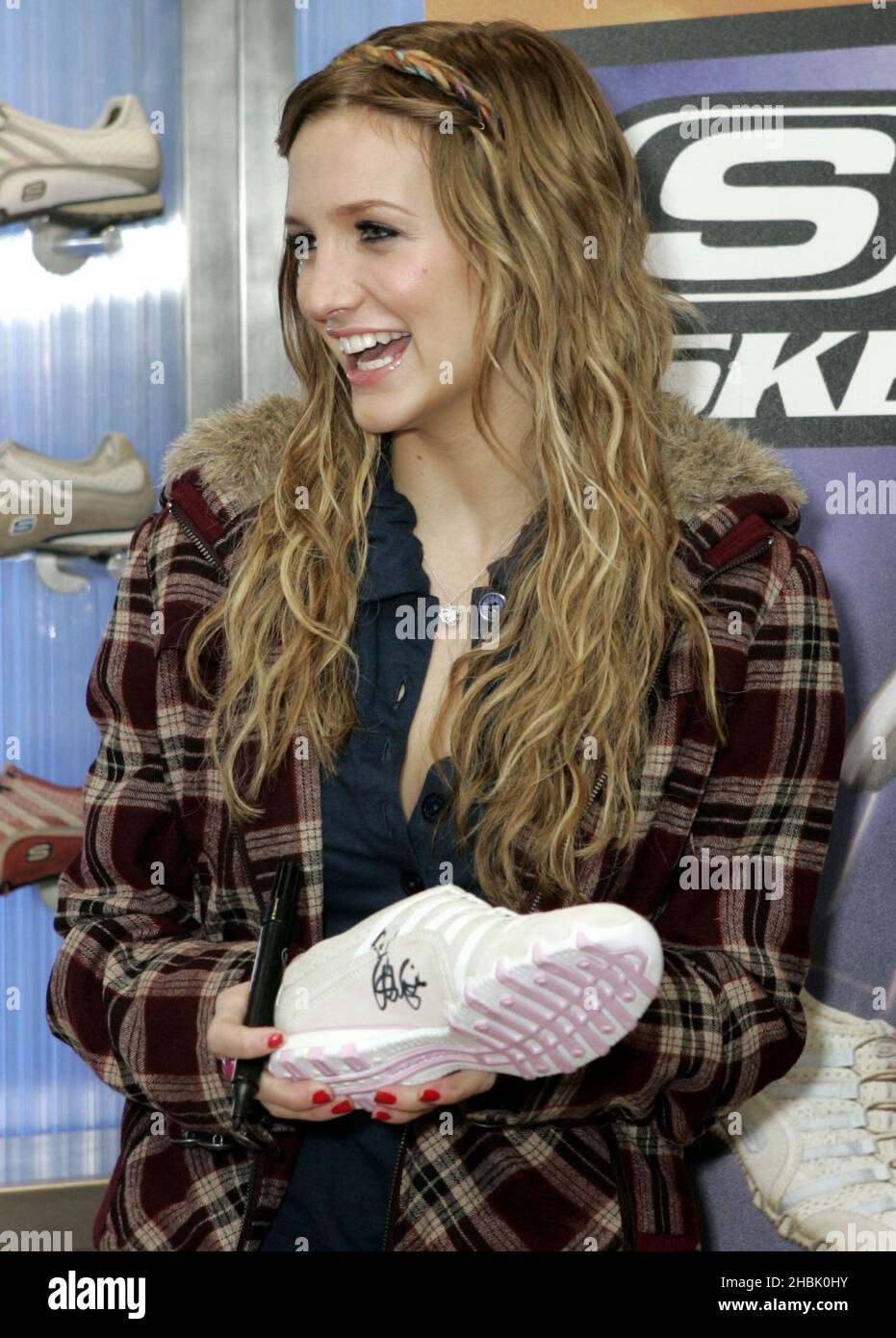 Ashlee Simpson launches new Sketchers campaign, Sketchers store, Oxford Street, London. Stock Photo