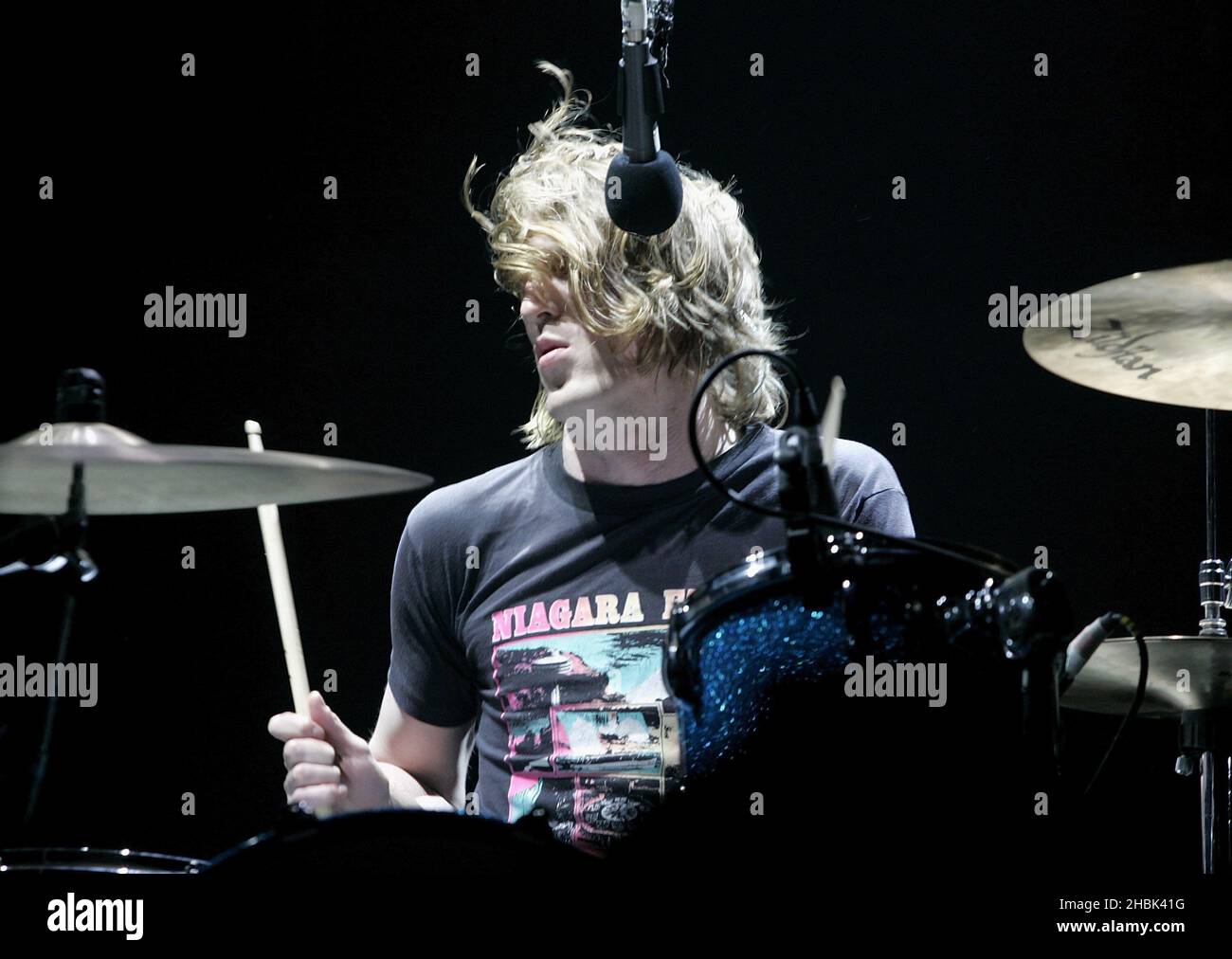 Andy burrows in concert hi-res stock photography and images - Alamy