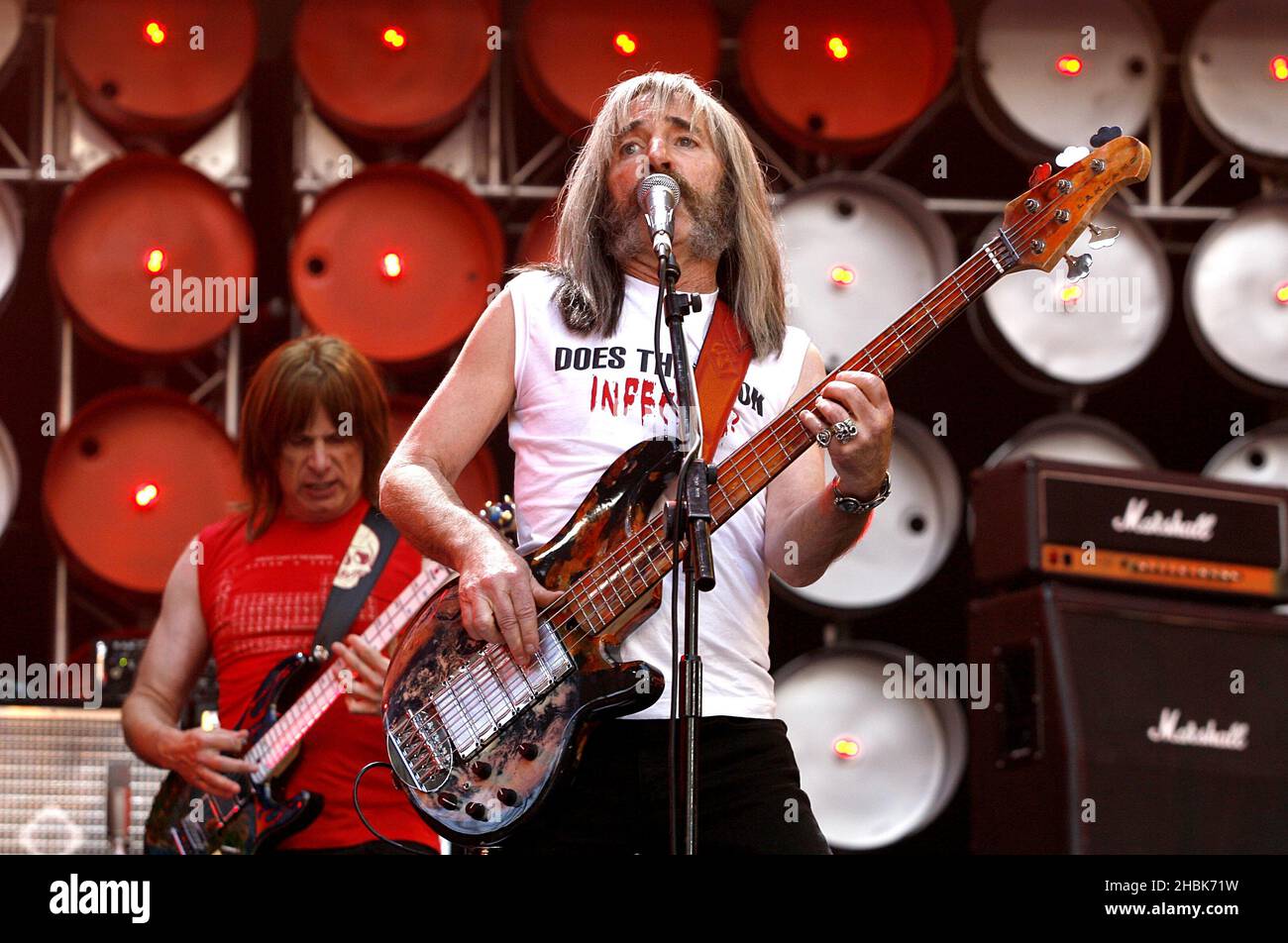 Harry Shearer, member of the fictional band Spinal Tap performs during the charity concert at Wembley Stadium, London. Stock Photo