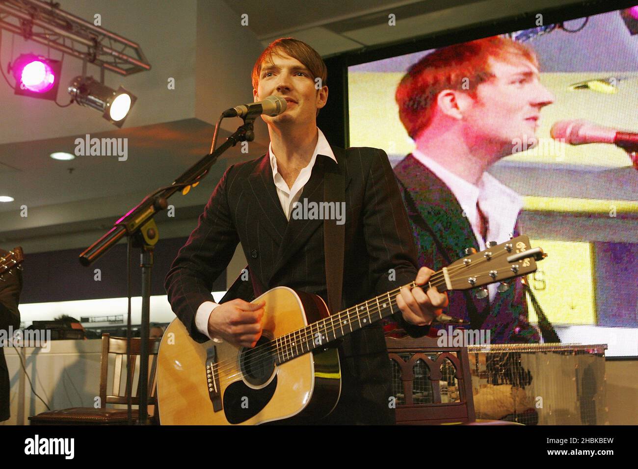 Dan Gillespie Sells and his band The Feeling perform at HMV Oxford ...