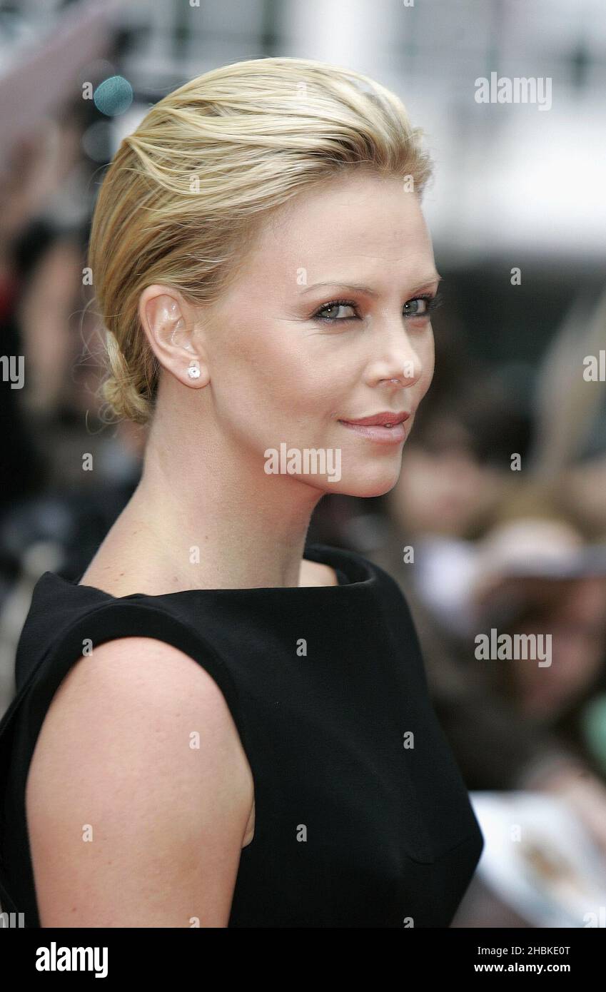 Charlize Theron arrives for the UK Film Premiere of Hancock at the Vue