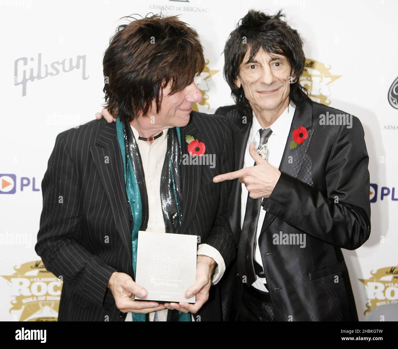 Jeff Beck and Ronnie Wood (right), at the Classic Rock Roll of Honours Awards at the Park Lane Hotel, London. Stock Photo