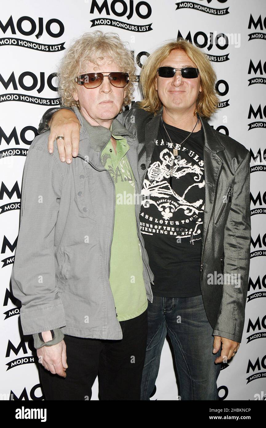 Ian Hunter of Mott The Hoople and Joe Elliot of Def Leppard at the MOJO Awards at The Brewery in London Stock Photo