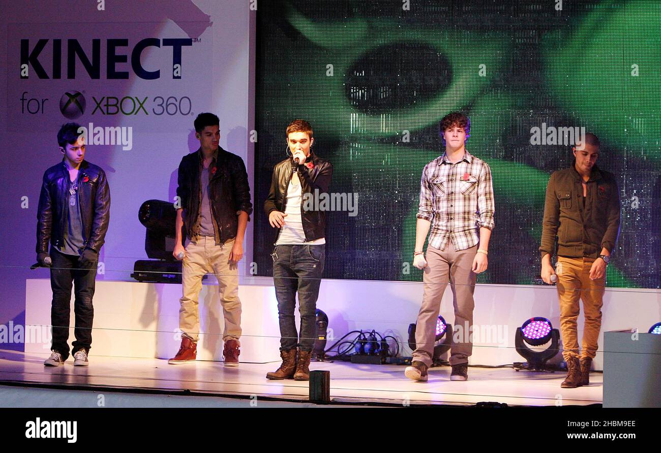 Xbox Kinect High Resolution Stock Photography and Images - Alamy
