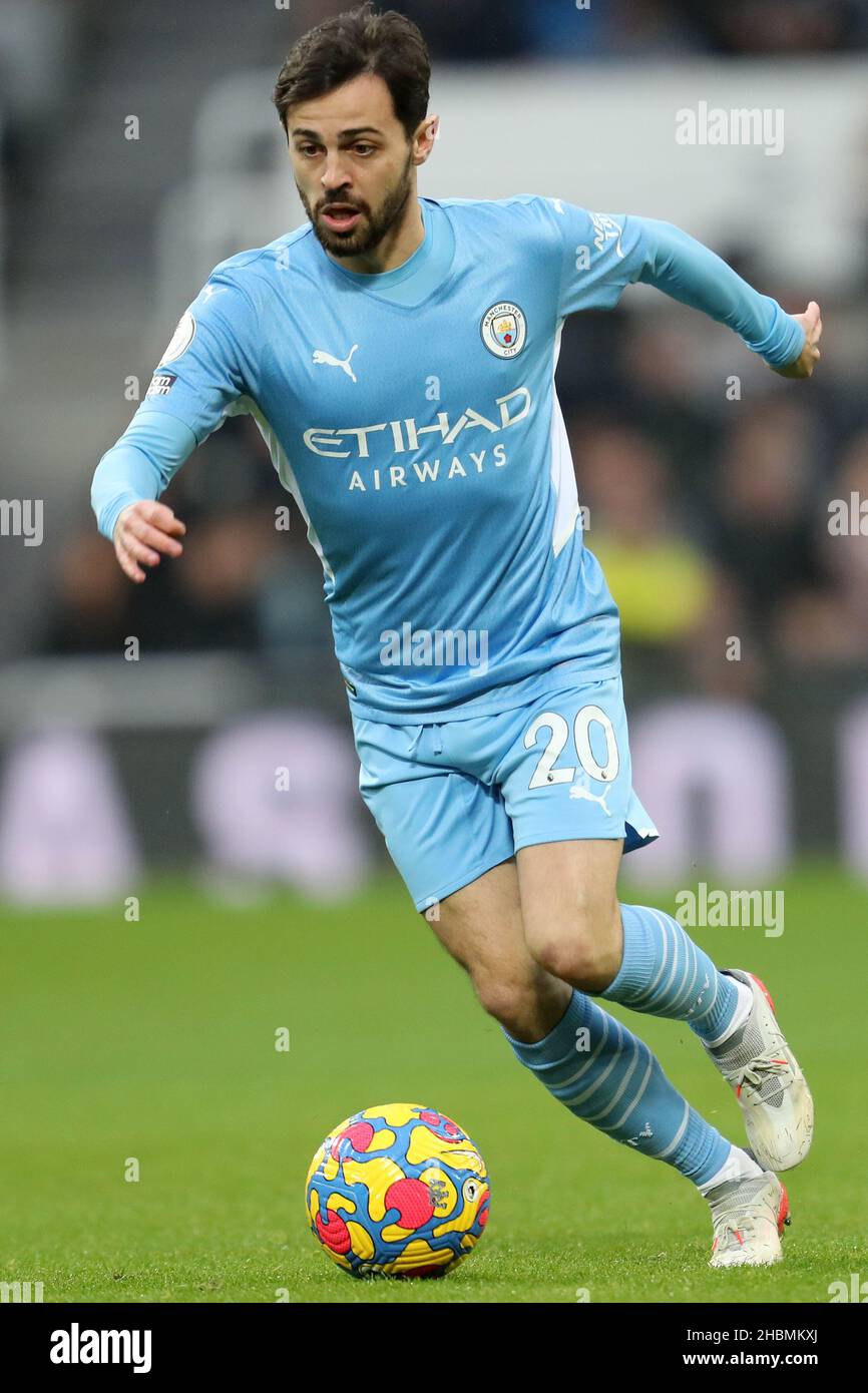 Bernardo silva of manchester city hi-res stock photography and images -  Alamy