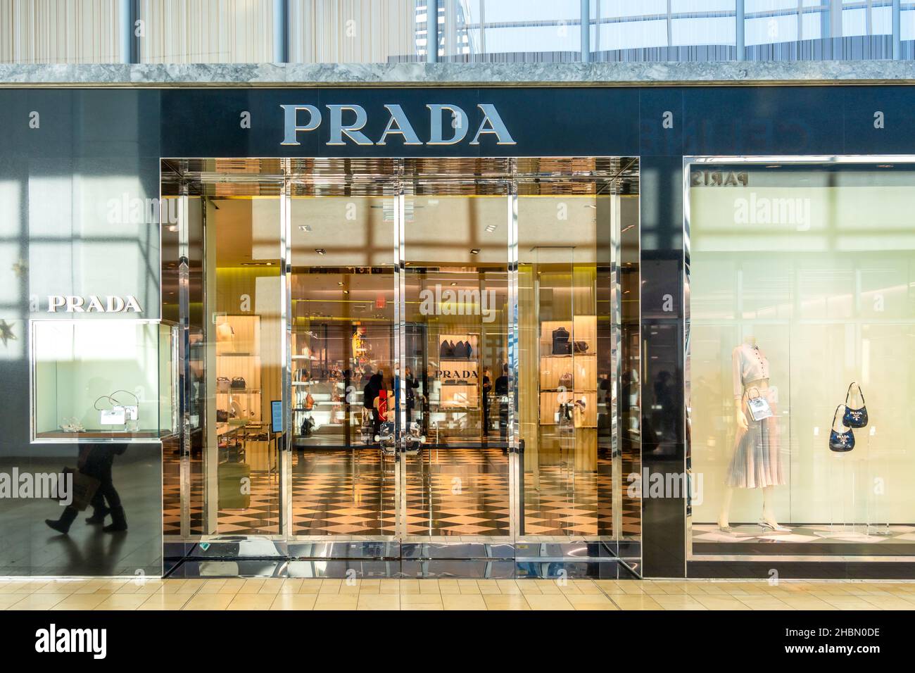 Prada boutique hi-res stock photography and images - Alamy