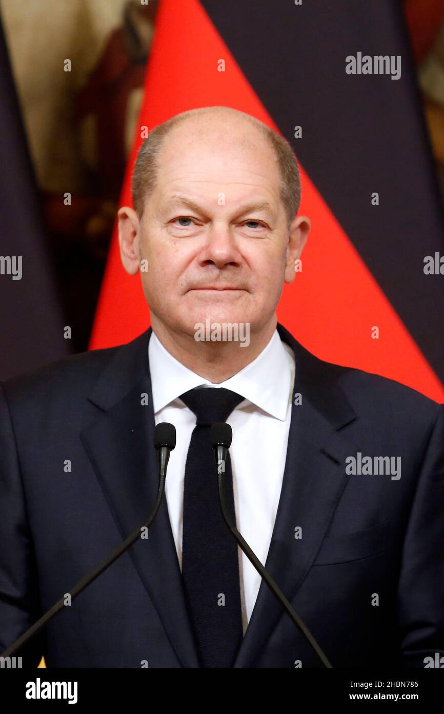 Rome, Italy. 20th Dec, 2021. The German Chancellor Olaf Scholz during the meeting with the Italian Premier at Palazzo Chigi. Rome (Italy), December 20th 2021Photo Samantha Zucchi Insidefoto Credit: insidefoto srl/Alamy Live News Stock Photo