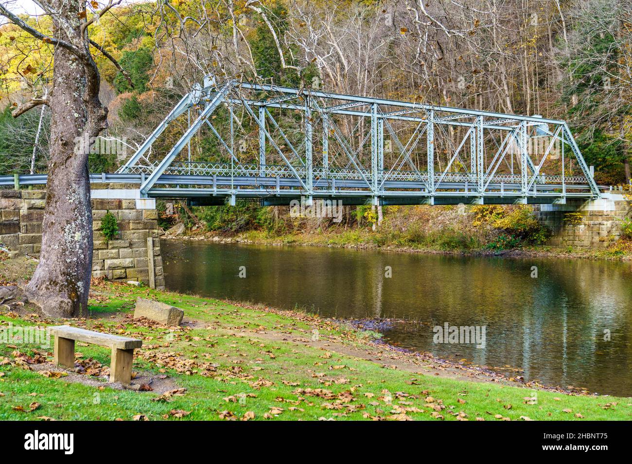 The Echo Dell Road one lane bridge over Beaver Creek in Beaver Creek State Park located in East Liverpool, Ohio. Stock Photo