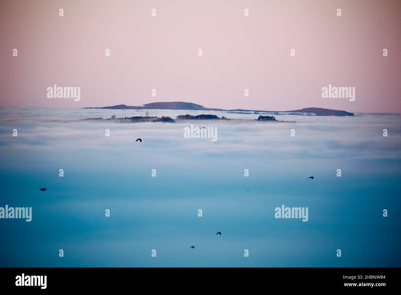 Mist malvern hills hi-res stock photography and images - Alamy