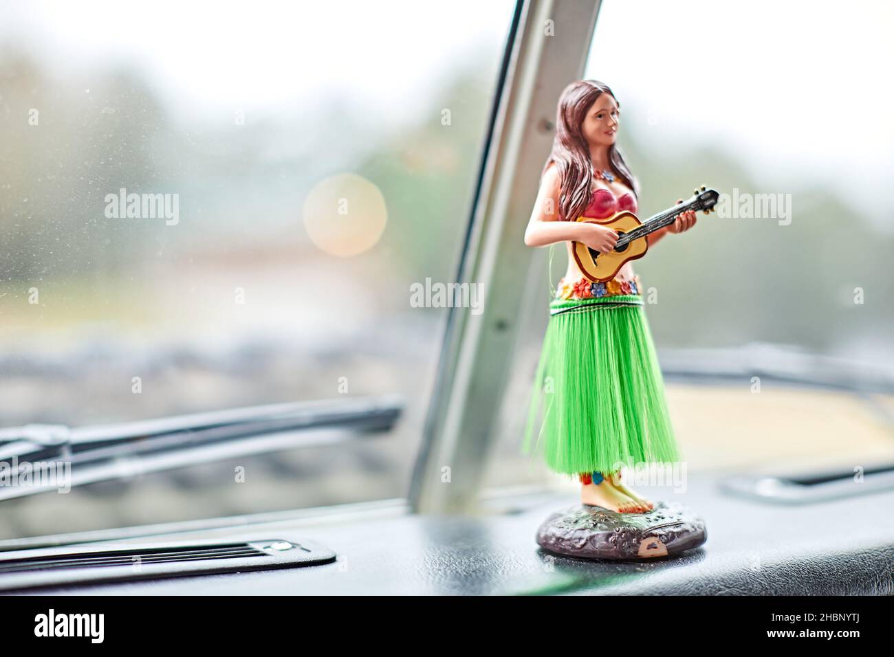 Hula dancer ornament hi-res stock photography and images - Alamy