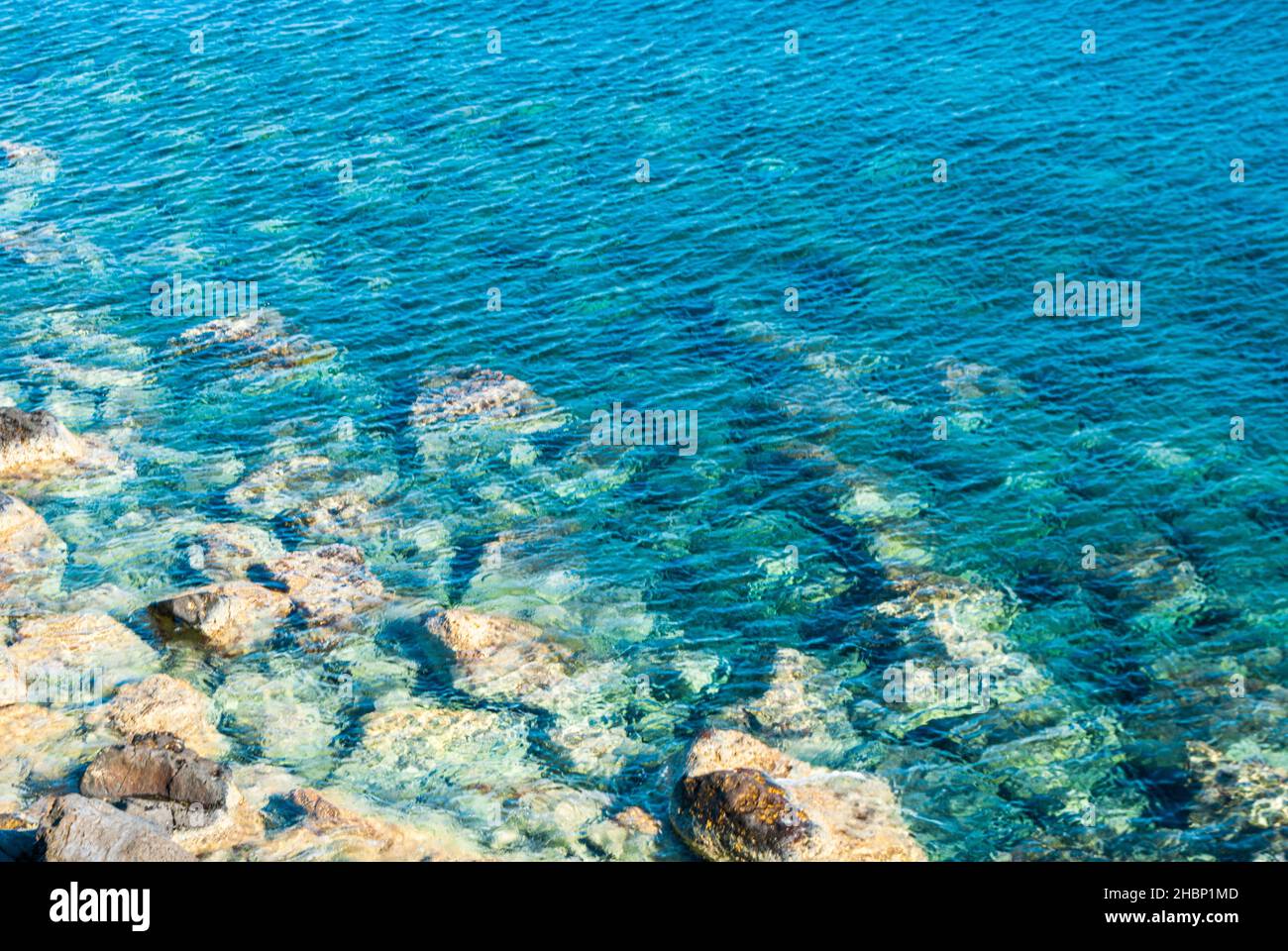 Turquoise sea water rock hi-res stock photography and images - Alamy