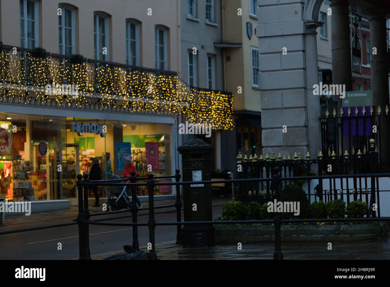 Closing 2021 British Economy in Pandemic Britain Street view