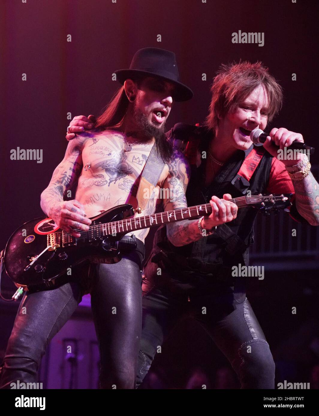 December 21, 2021, Hollywood, California, USA: Guitarists DAVID NAVARRO (Jane's Addiction) and BILLY MORRISON (Billy Idol) and an all-star band headlined the third ABOVE GROUND benefit concert at The Fonda Theatre, Hollywood, CA. After sitting out 2020 because of Covid, Navarro and Morrison were joined by a diverse group of special guests including Perry Farrell, Etty Lau Farrell, Corey Taylor, Mark McGrath, Steve Stevens, Franky Perez, Anthony Keidis (Red Hot Chile Peppers), Dexter Holland, and more. Profits from the event will be donated to MusiCares, the leading music charity that acts as a Stock Photo