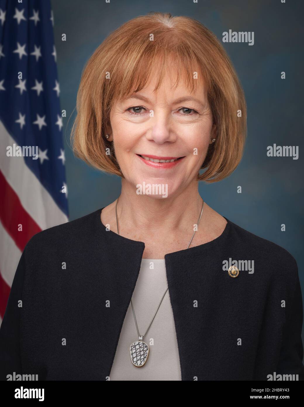 Tina Smith Official Portrait of Senator Tina Smith (D-Minn.) ca. 8 January 2018
