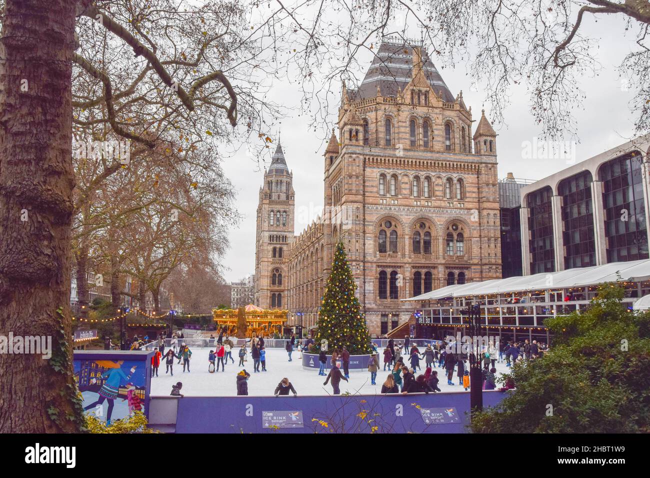 London, UK 21st December 2021. The ice skating rink outside the Natural History Museum. Stock Photo