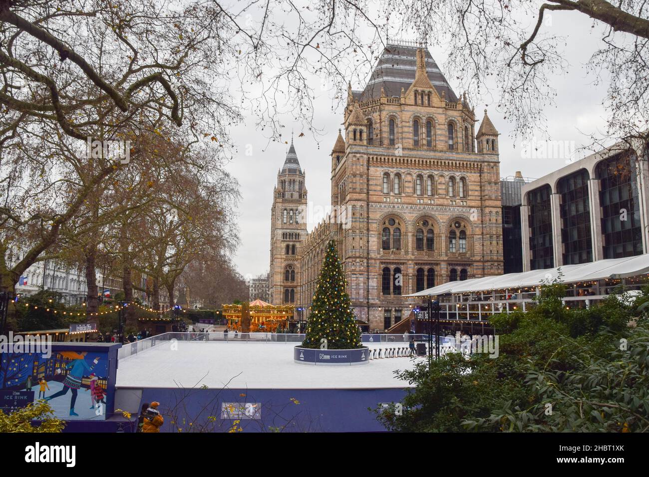London, UK 21st December 2021. The ice skating rink outside the Natural History Museum. Stock Photo