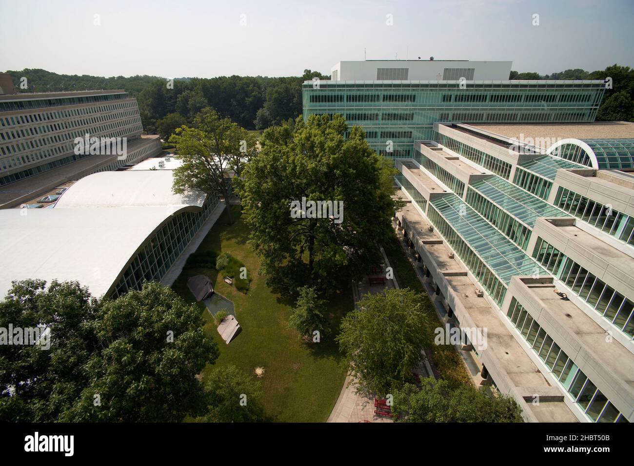Cia headquarters courtyard hires stock photography and images Alamy
