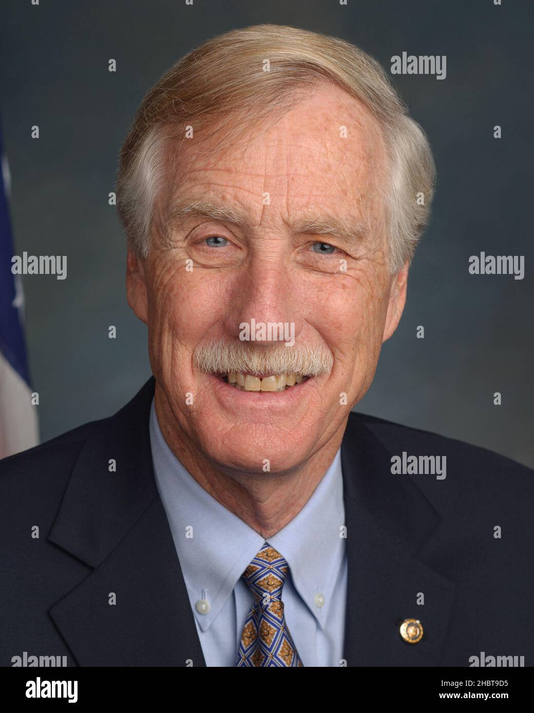 Official portrait of U.S. Senator Angus King (I-ME) ca. 15 January 2013 ...