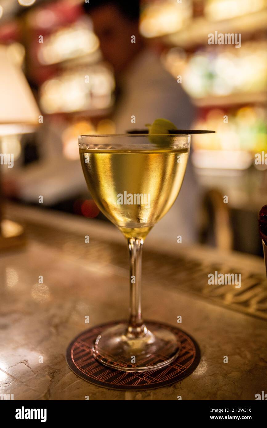 Cocktail at the Atlas bar, Singapore Stock Photo - Alamy