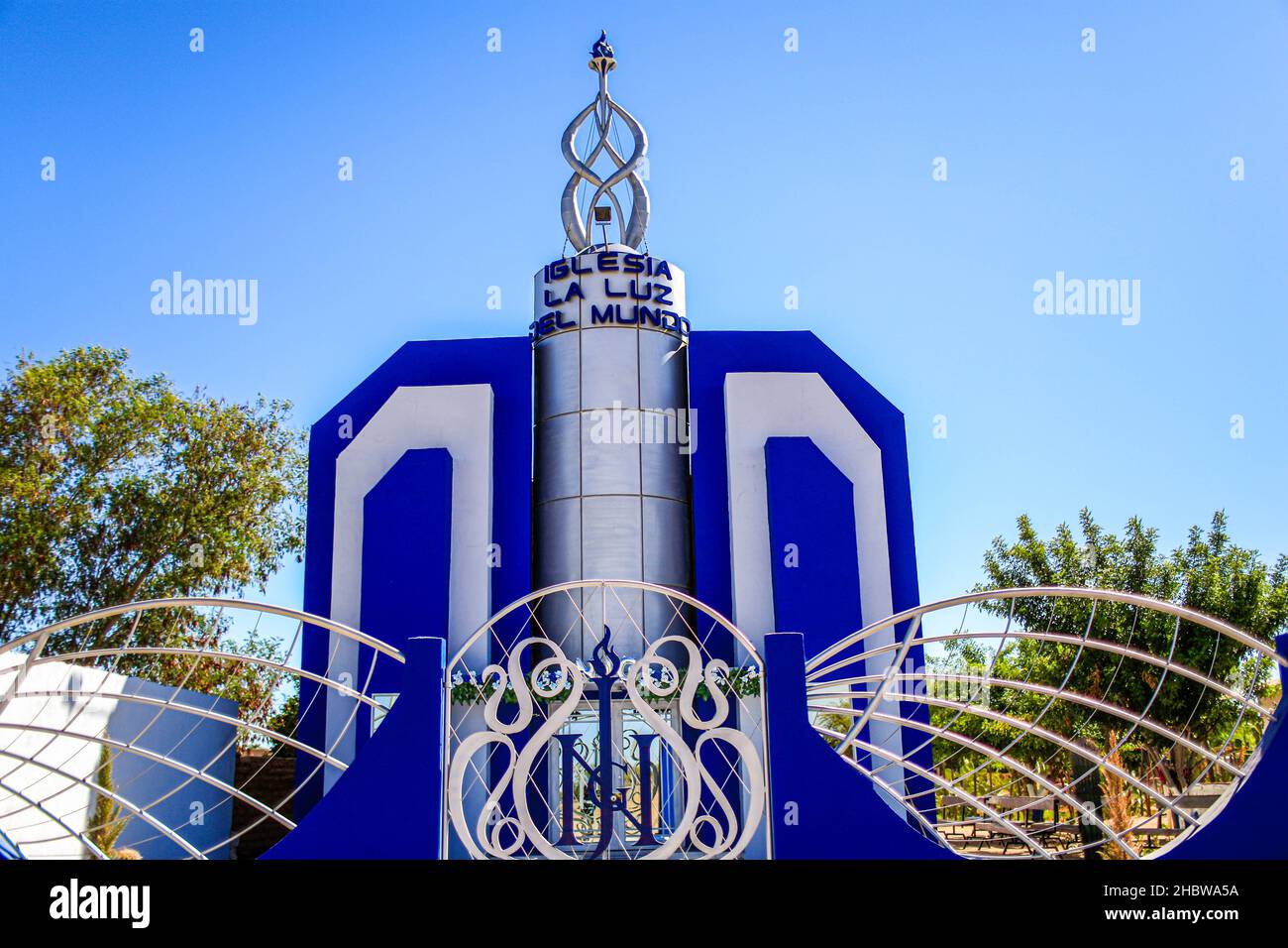 La Luz del Mundo Church, La Luz del Mundo in the La Y Griega community