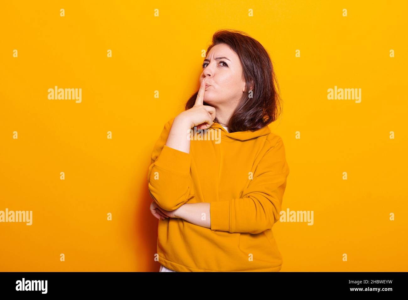 Thinking feeling doing hi-res stock photography and images - Alamy