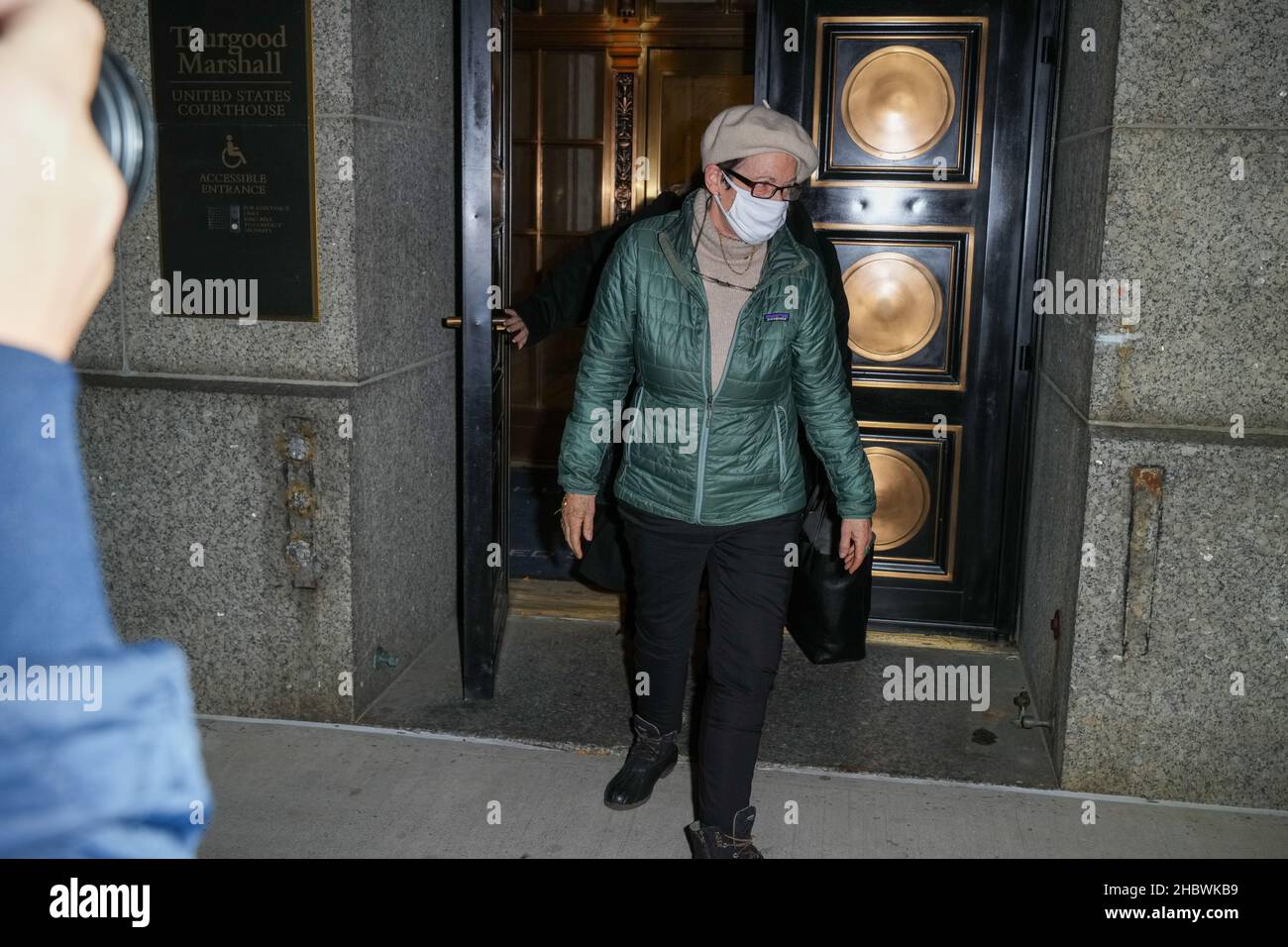 New York, United States. 21st Dec, 2021. Isabel Maxwell, sister of Ghislaine Maxwell, exits the Thurgood Marshall United States Courthouse in Manhattan as the jury deliberates in New York City. The 59-year-old Ghislaine Maxwell is accused of helping the financier Jeffrey Epstein recruit and sexually abuse four underage girls for years. If convicted the British socialite could face up to 80 years in prison. Credit: SOPA Images Limited/Alamy Live News Stock Photo
