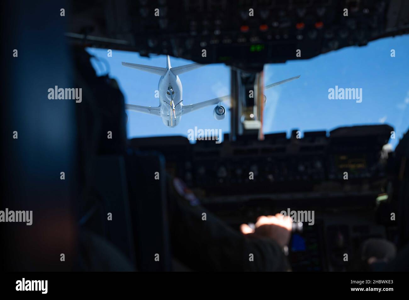 U.S. Air Force C-17 Globemaster III pilots from the 16th Airlift ...