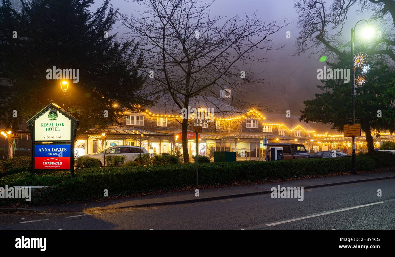Outdoor shop hires stock photography and images Alamy