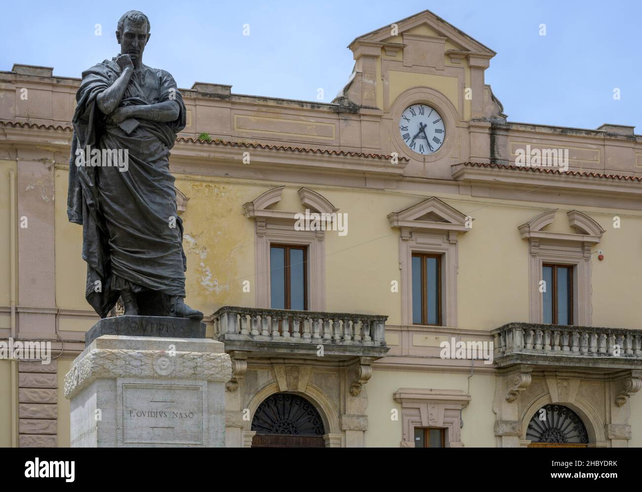 Statue of Ovid, Sulmona, Province of L'Aquila, Italy Stock Photo