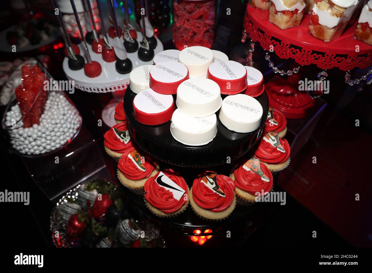 Los Angeles, Ca. 21st Dec, 2021. Atmosphere at Offset's 30th Birthday Party hosted by Cardi B at Sneakertopia LA in Los Angeles, California on December 21, 2021. Credit: Walik Goshorn/Media Punch/Alamy Live News Stock Photo