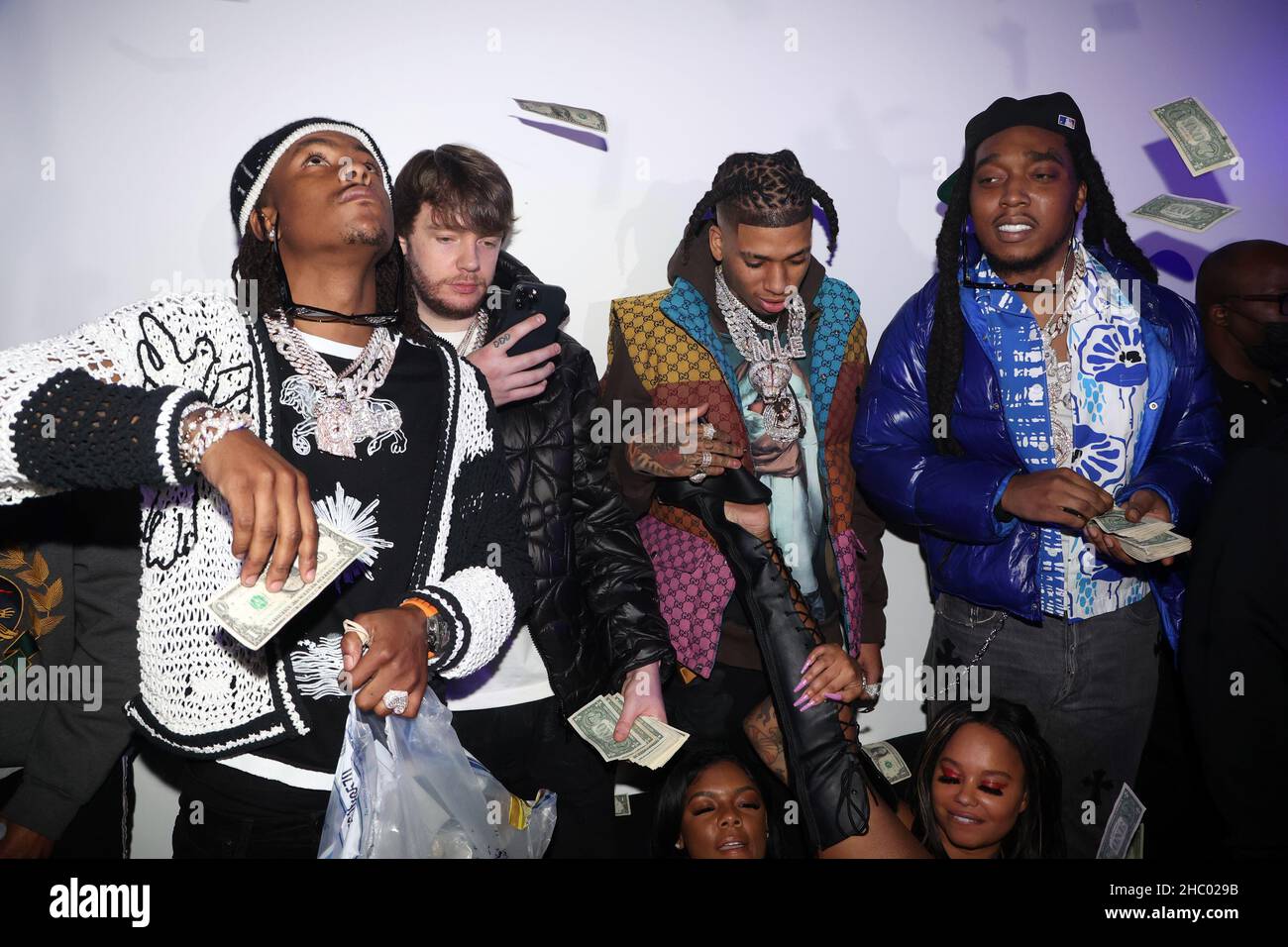Los Angeles, Ca. 21st Dec, 2021. Rich The Kid, Murda Beatz, NLE Choppa and Takeoff at Offset's 30th Birthday Party hosted by Cardi B at Sneakertopia LA in Los Angeles, California on December 21, 2021. Credit: Walik Goshorn/Media Punch/Alamy Live News Stock Photo