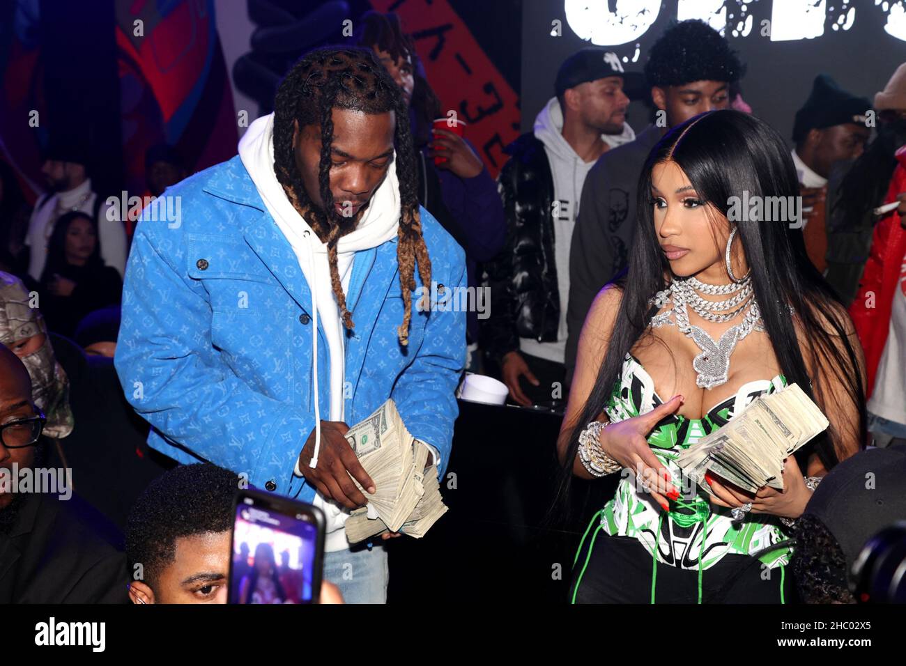 Los Angeles, Ca. 21st Dec, 2021. Cardi B and Offset at Offset's 30th Birthday Party hosted by Cardi B at Sneakertopia LA in Los Angeles, California on December 21, 2021. Credit: Walik Goshorn/Media Punch/Alamy Live News Stock Photo
