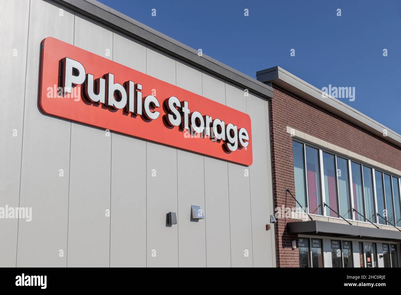 Self storage us hi-res stock photography and images - Alamy