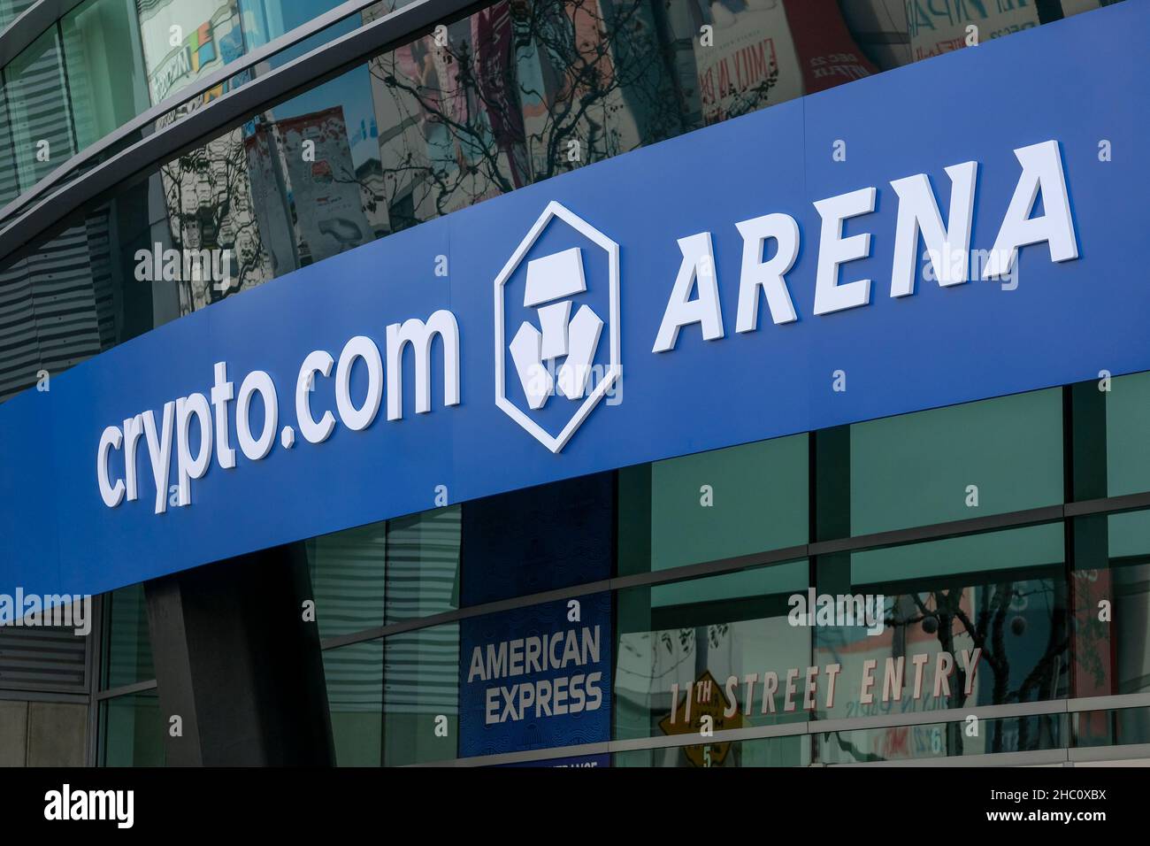 Crypto com arena sign hi-res stock photography and images - Alamy