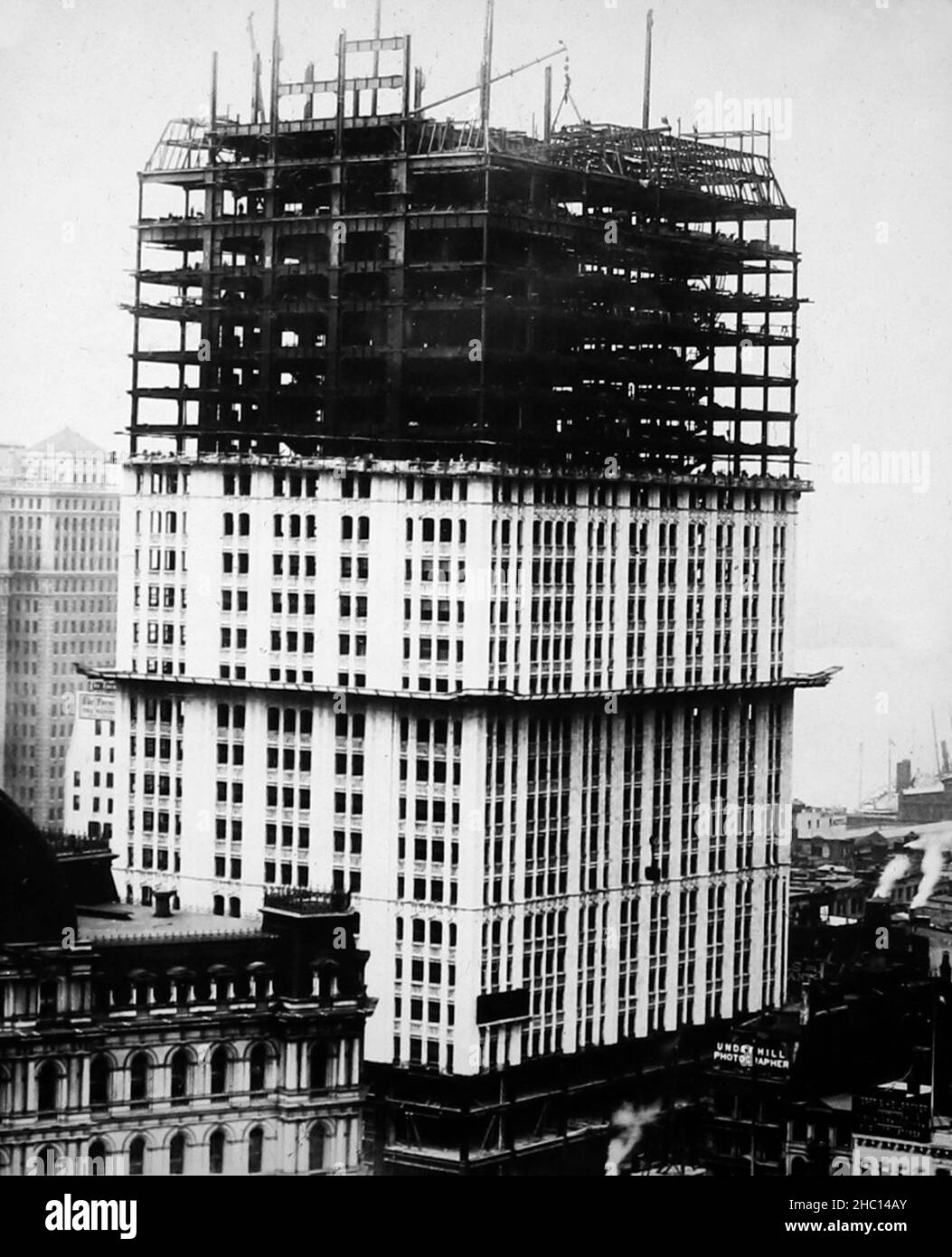 Construction of the Woolworth Building, New York, early 1900s Stock Photo