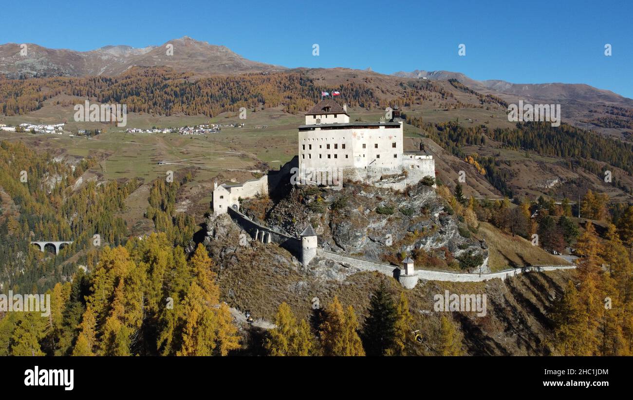 Drone view tarasp castle hi-res stock photography and images - Alamy