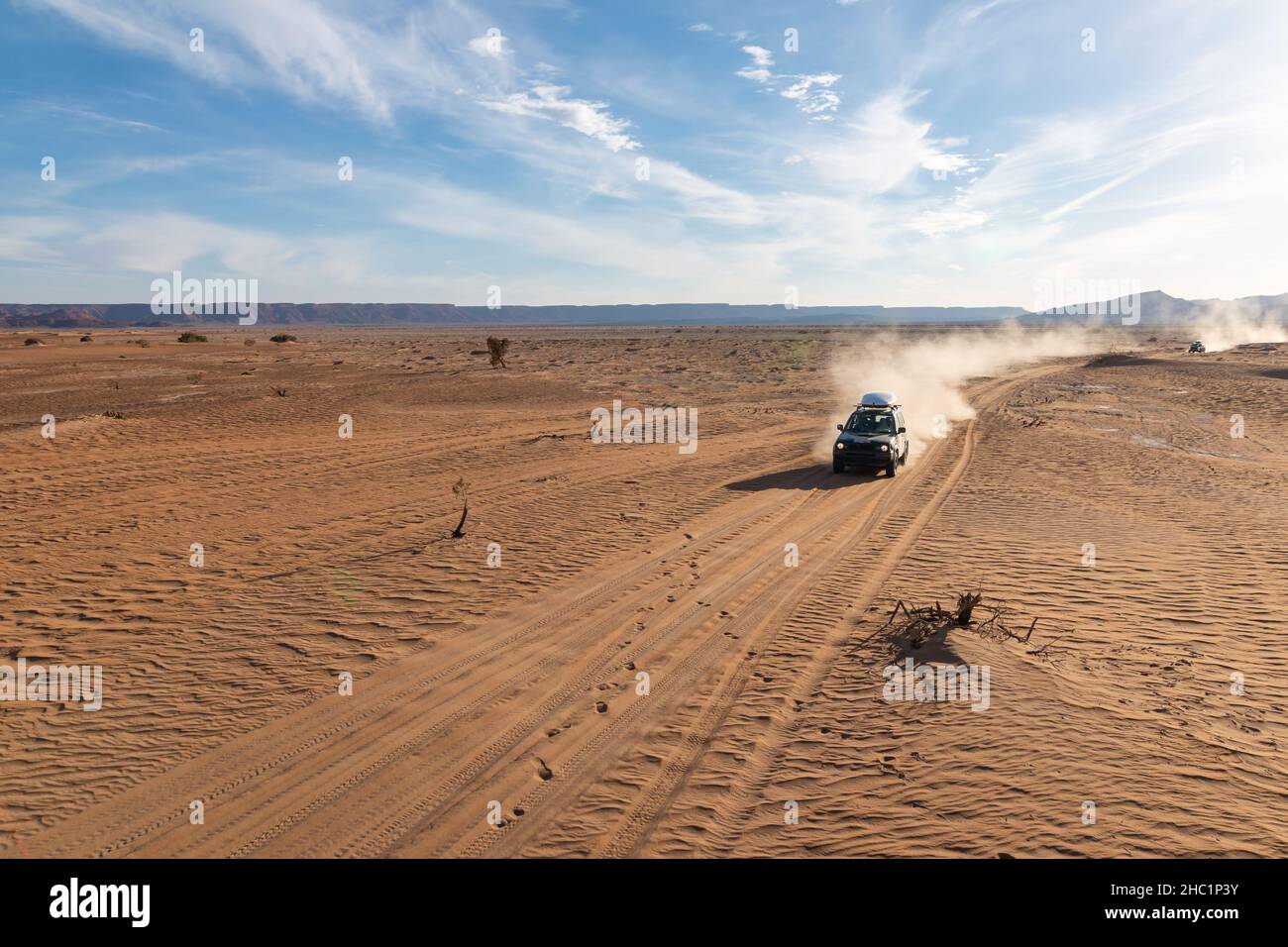 Overlanding In Sahara Desert Stock Photo - Alamy