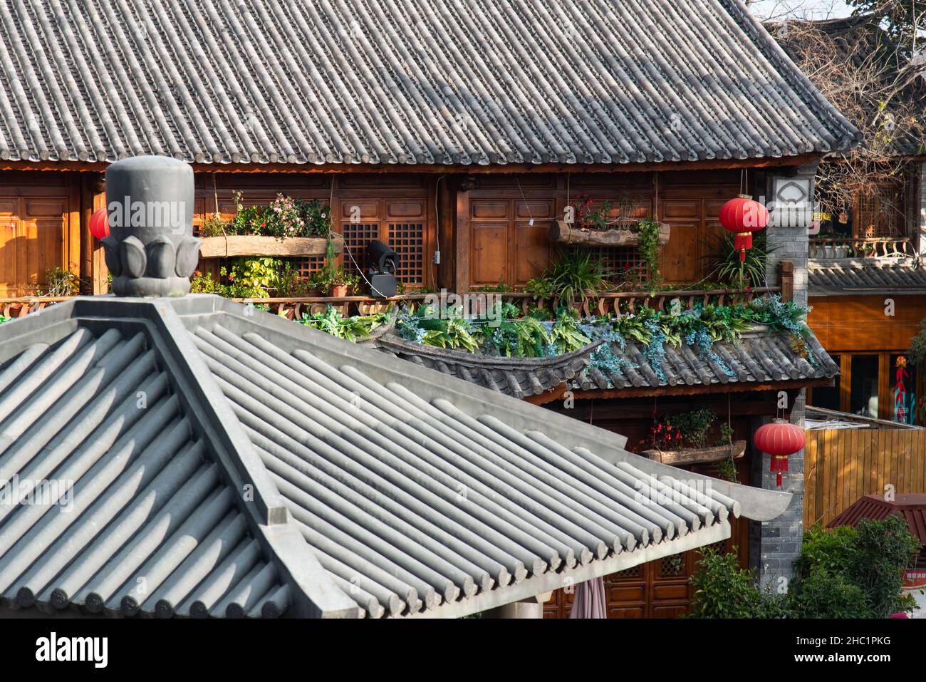 Yunnan province monastery snow hi-res stock photography and images - Alamy